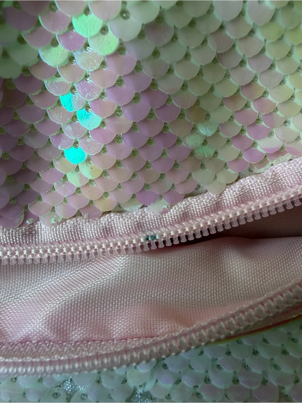 N/A sparkling iridescent